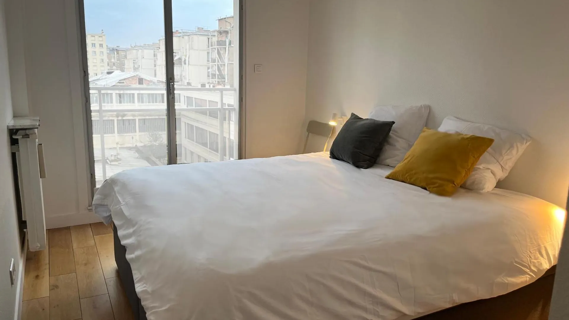 Grand Bright Apartment-4bdr-130m2 Apartamento *