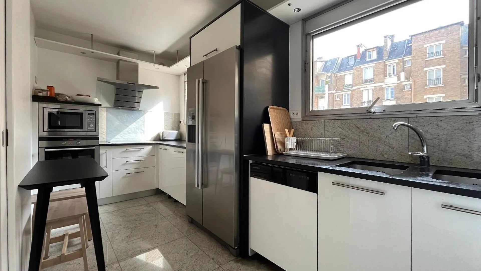 Apartamento Grand Bright Apartment-4bdr-130m2 *