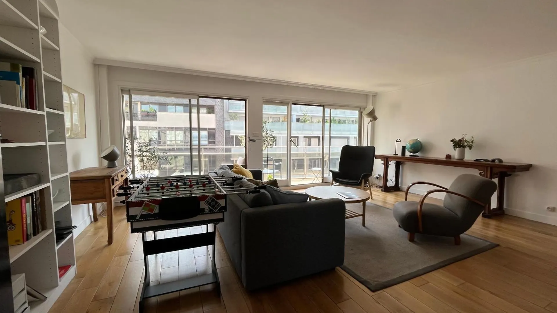 Grand Bright Appartment-4bdr-130m2 Apartment *