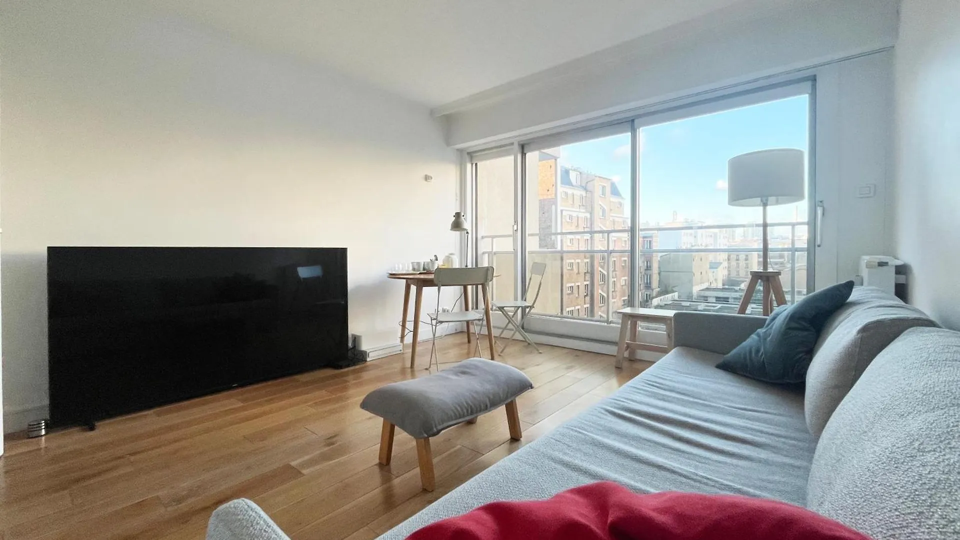 Grand Bright Appartment-4bdr-130m2